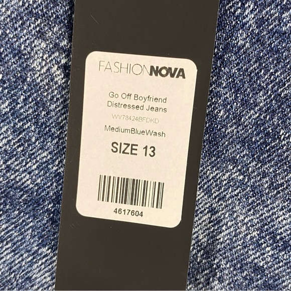 Fashion Nova Jeans Women Size 13 Go Off Boyfriend Distressed Ultra High Rise - Picture 2 of 7